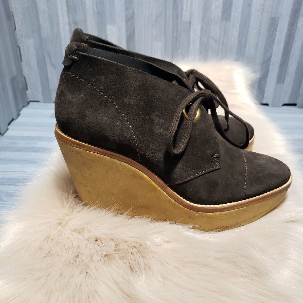 Andrey stevens Brown Suede Wedge Euc Boots/Booties